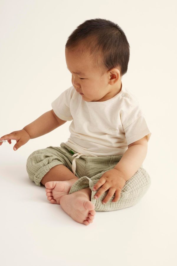 Soft gauze baby pants frosty green - Image 4