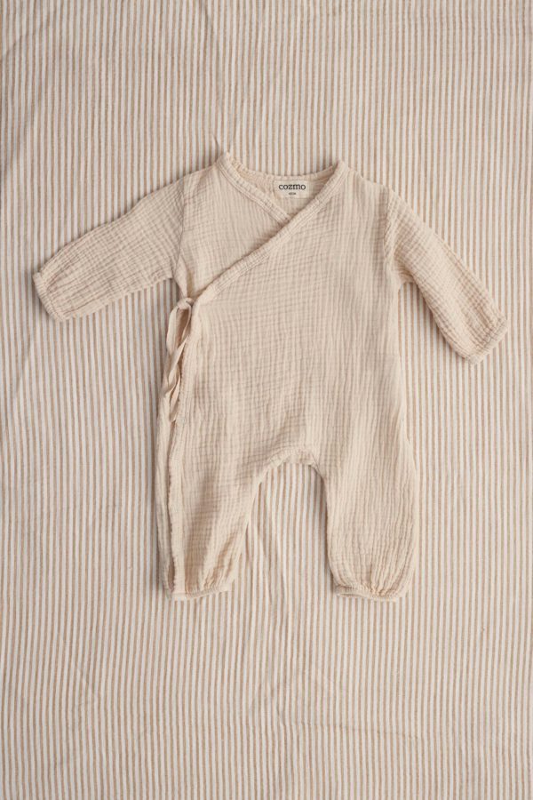 Soft gauze newborn jumpsuit ecru - Image 4