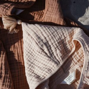 Poncho Toasted Almond & Desert Rose