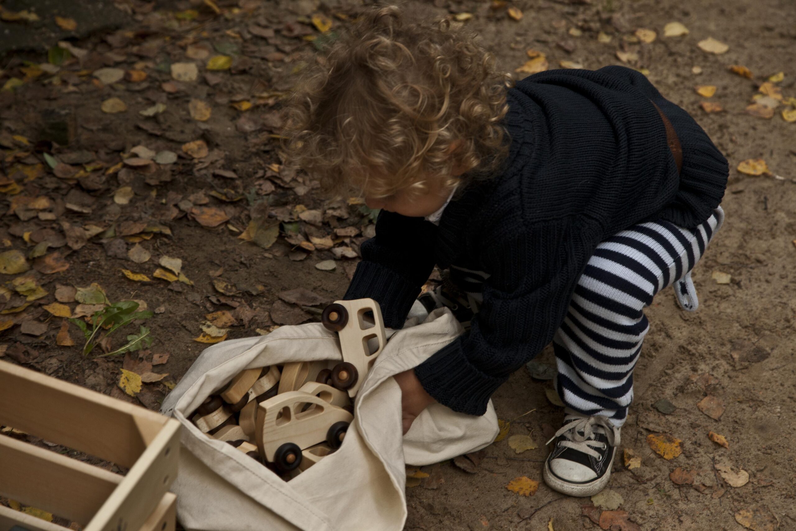 Wooden Toys - 30's car Wooden Toys - Montessori playground, baby and kids, natural wood