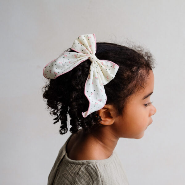 182043 32 CHERRY PRINT BOW