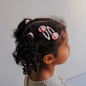 182070 14 SCALLOP FRAMED CHERRIES CLIC CLACS