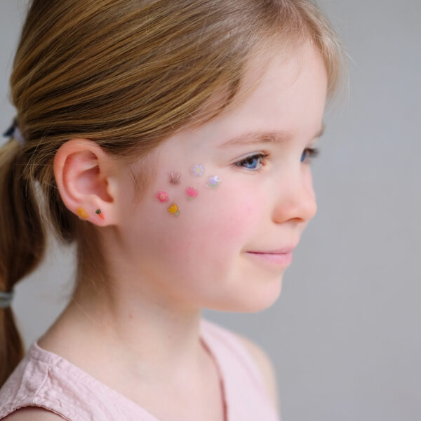 188004 23 EASTER STICK ON EARRINGS