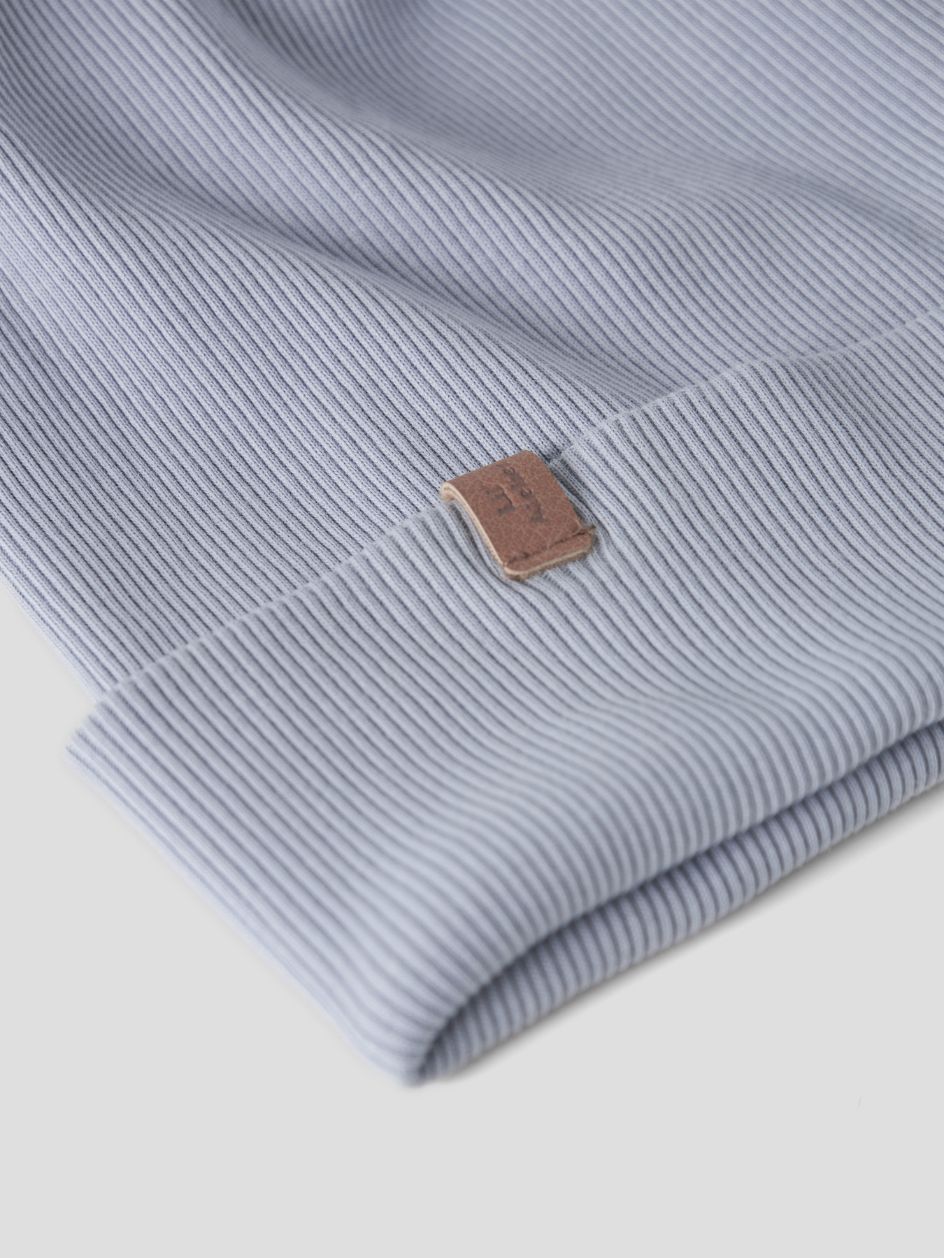 F 13230187 M 4994173 Front Full