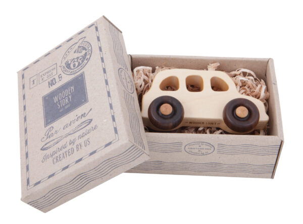 4. ENGLISH TAXI IN PAPER BOX