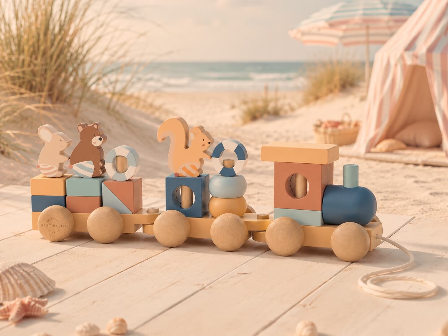 Train to the Beach Baby Bello ambiance