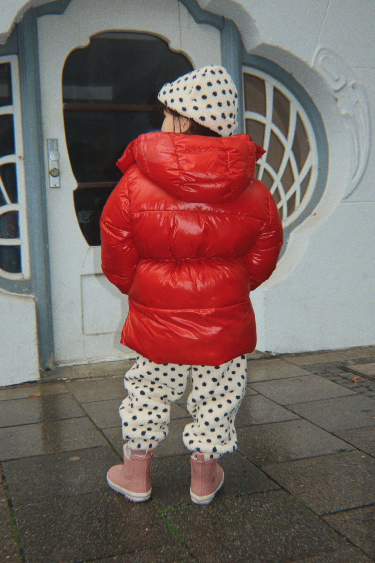 Created with RNI Films app. Profile 'Kodak Gold 800'