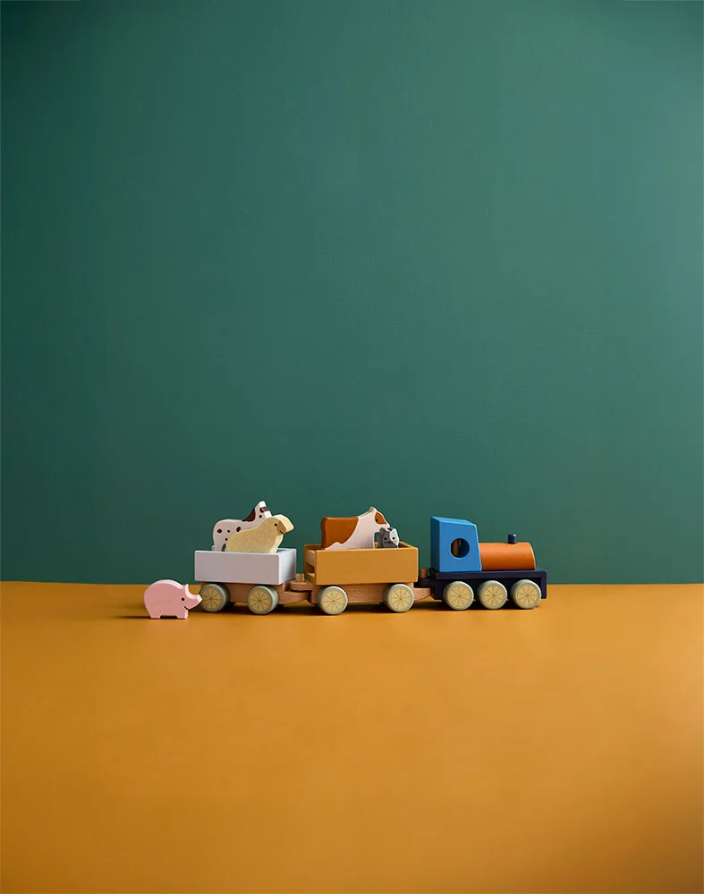 1001003 Farm animal train AIDEN E 6 AW25.jpg
