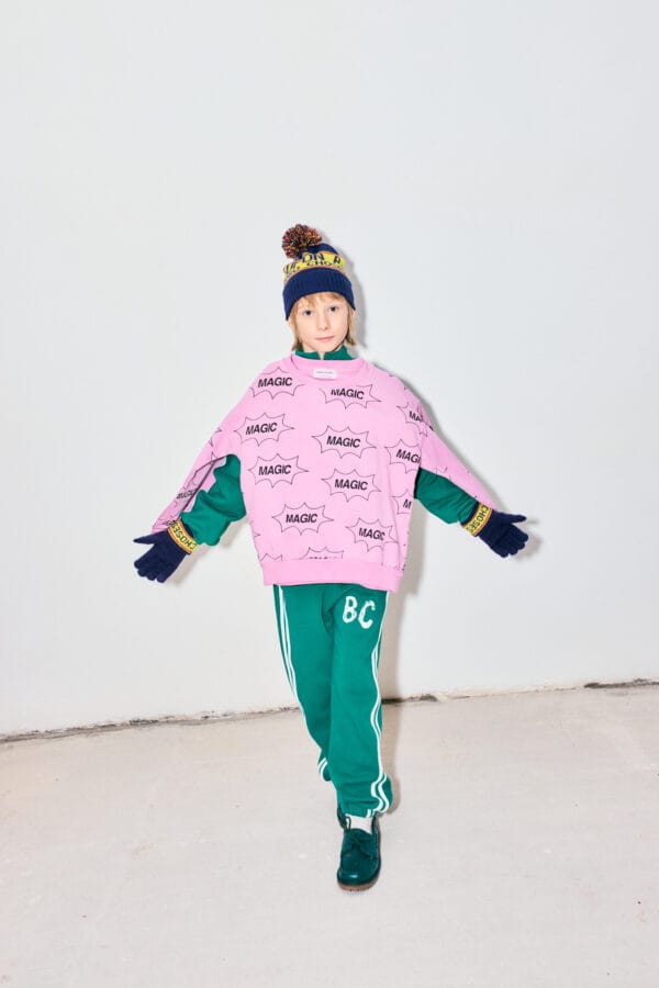 It's Magic all over sweatshirt - Image 5